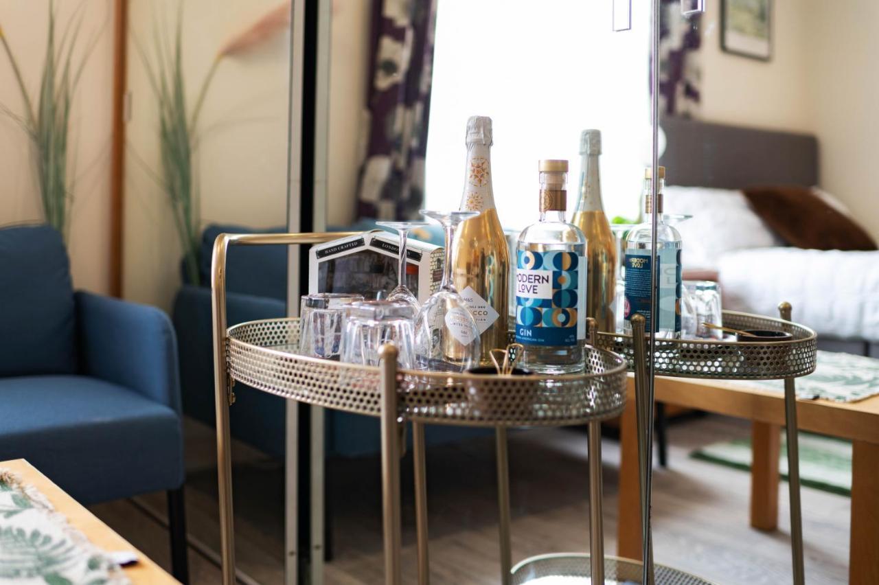 Elegant Art Deco Whole Apartment - 2Mins To Hyde Park, 8Mins To Bayswater, Nottinghill, Paddington 런던 외부 사진